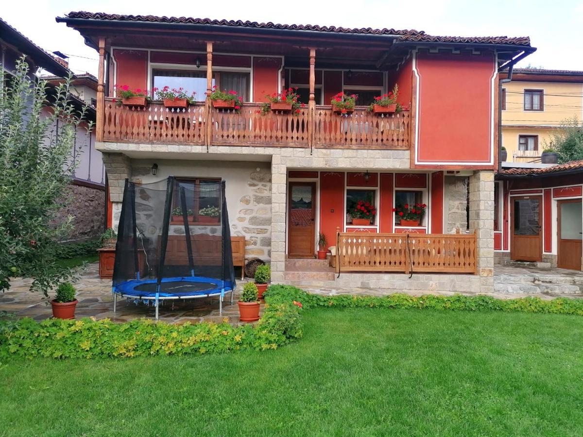 Радкината Къща Hotel Koprivshtitsa Exterior photo