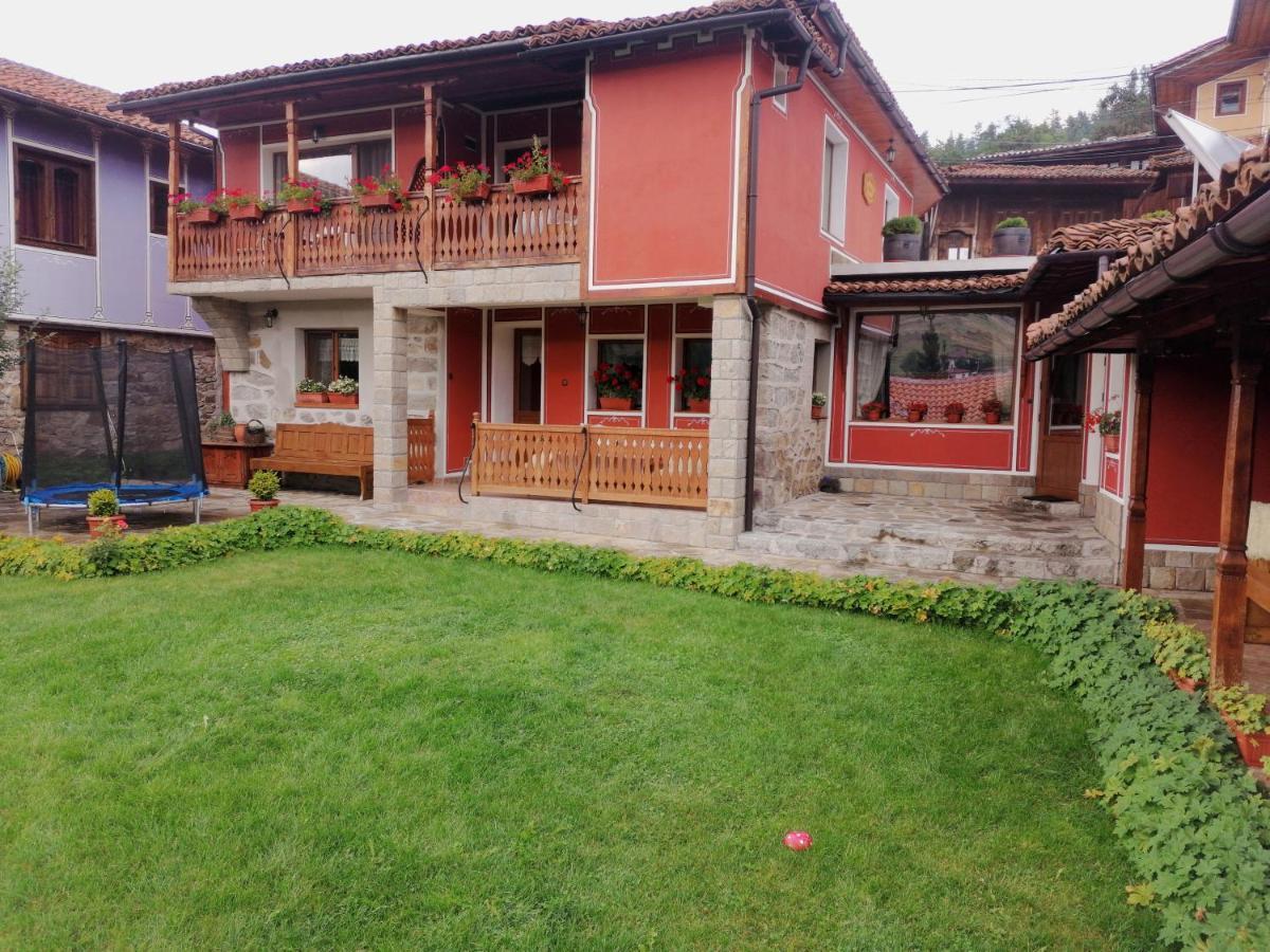 Радкината Къща Hotel Koprivshtitsa Exterior photo