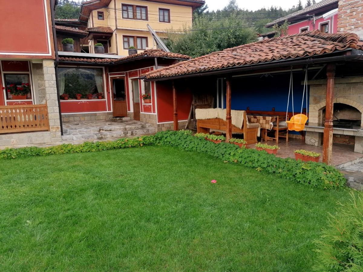 Радкината Къща Hotel Koprivshtitsa Exterior photo