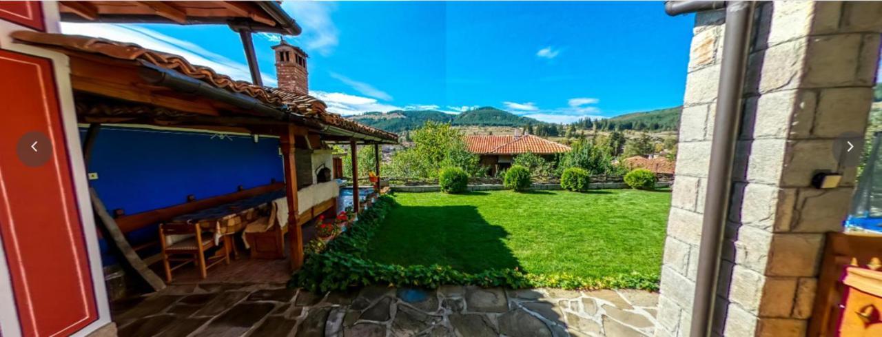Радкината Къща Hotel Koprivshtitsa Exterior photo